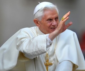 Vaticano condena bloqueo de EEUU contra Cuba